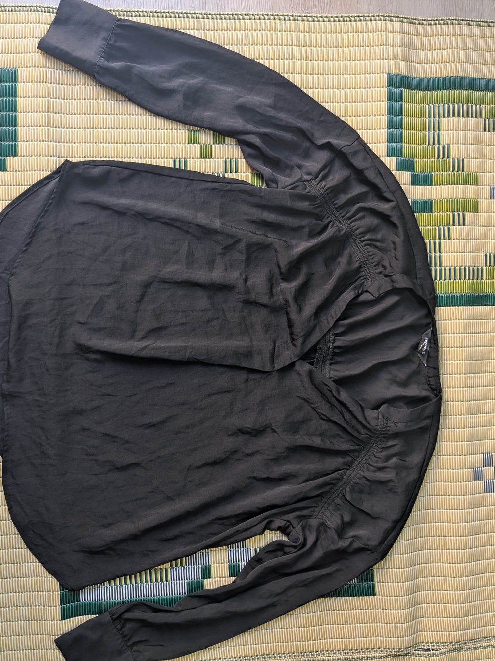 Bundle 3/$20 Express Woman's Black Long-Sleeve Blouse